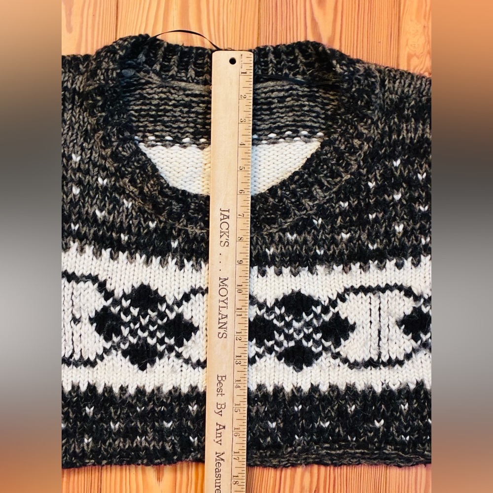 Free People Chunky Fair Isle Cropped Sweater Black Ivory Boho Cozy Knit Size M - Picture 6 of 9
